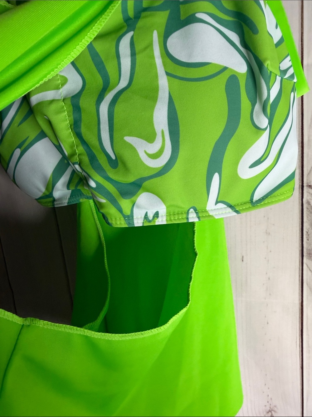 Women's Neon Green Flounce Tankini and shorts swim suit 2xl-1144 - Picture 6 of 10